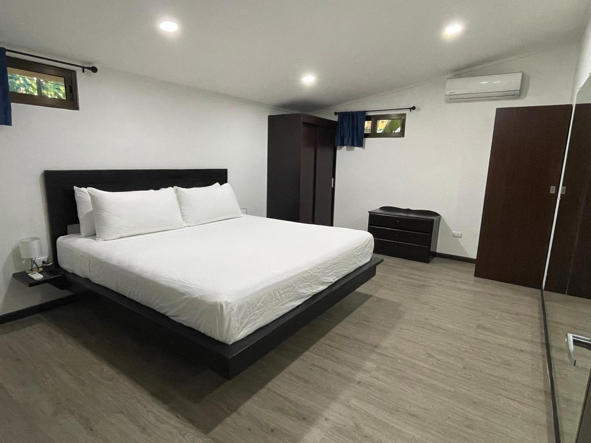 Fuego Lodge Playa Santa Teresa  Ngoại thất bức ảnh